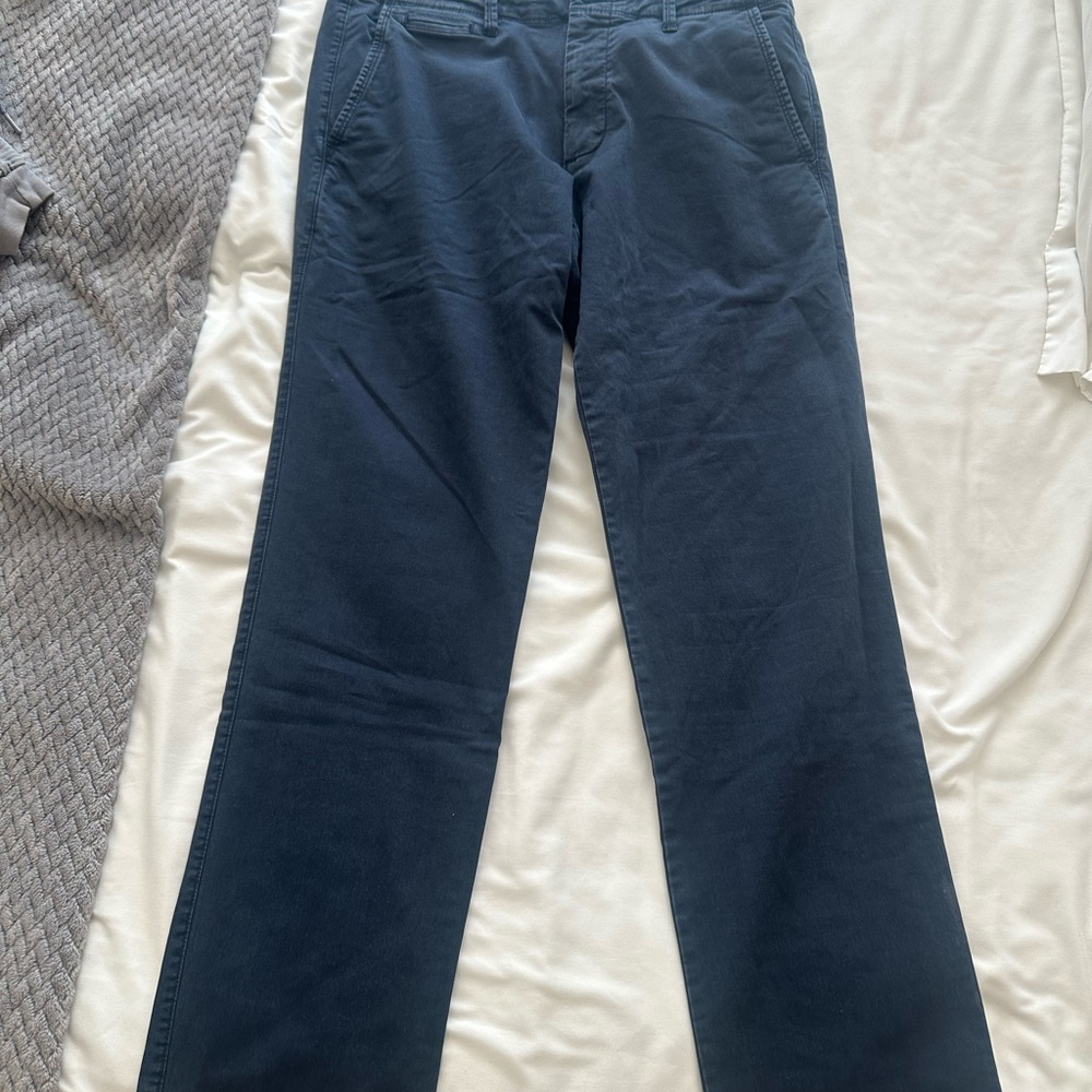 GAP Men's Deep Blue Chinos 33x32